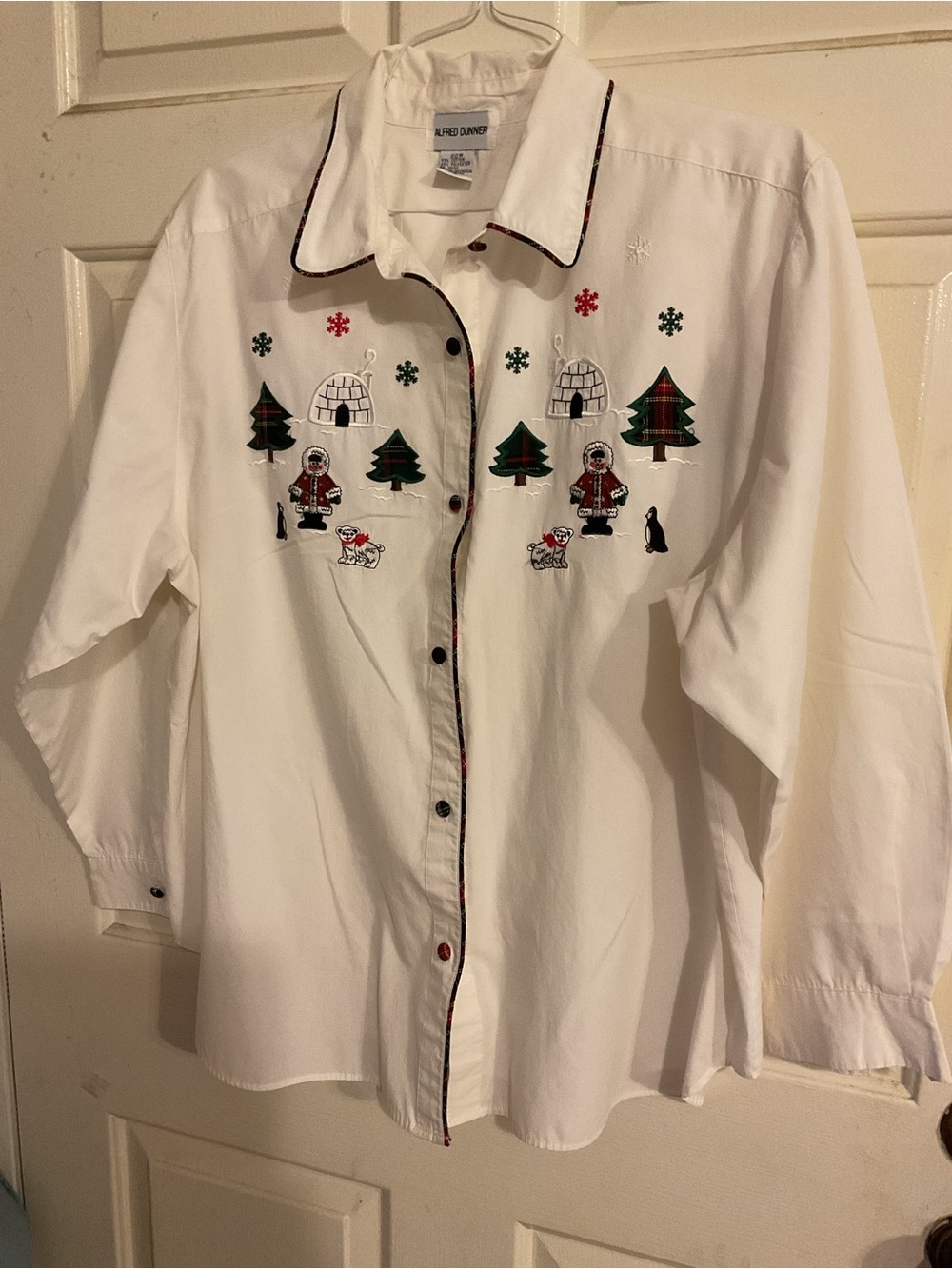 Alfred Dunner 22W. HOLIDAY Button-Up Shirt w/Christmas Embroidery